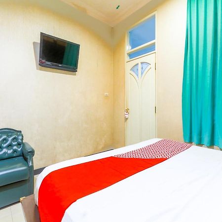 Oyo 90788 Nillo Hotel Kebumen Eksteriør bilde
