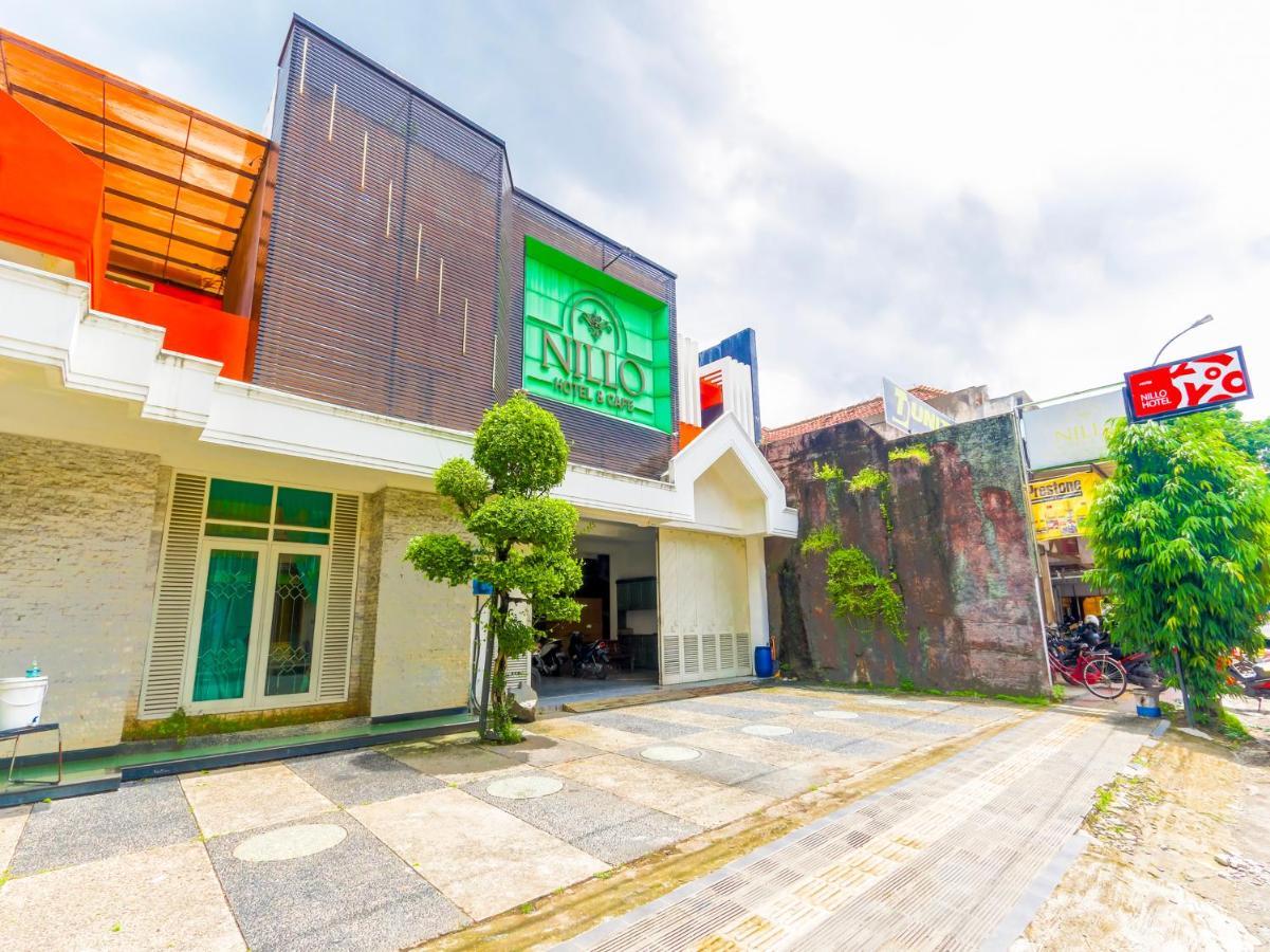 Oyo 90788 Nillo Hotel Kebumen Eksteriør bilde