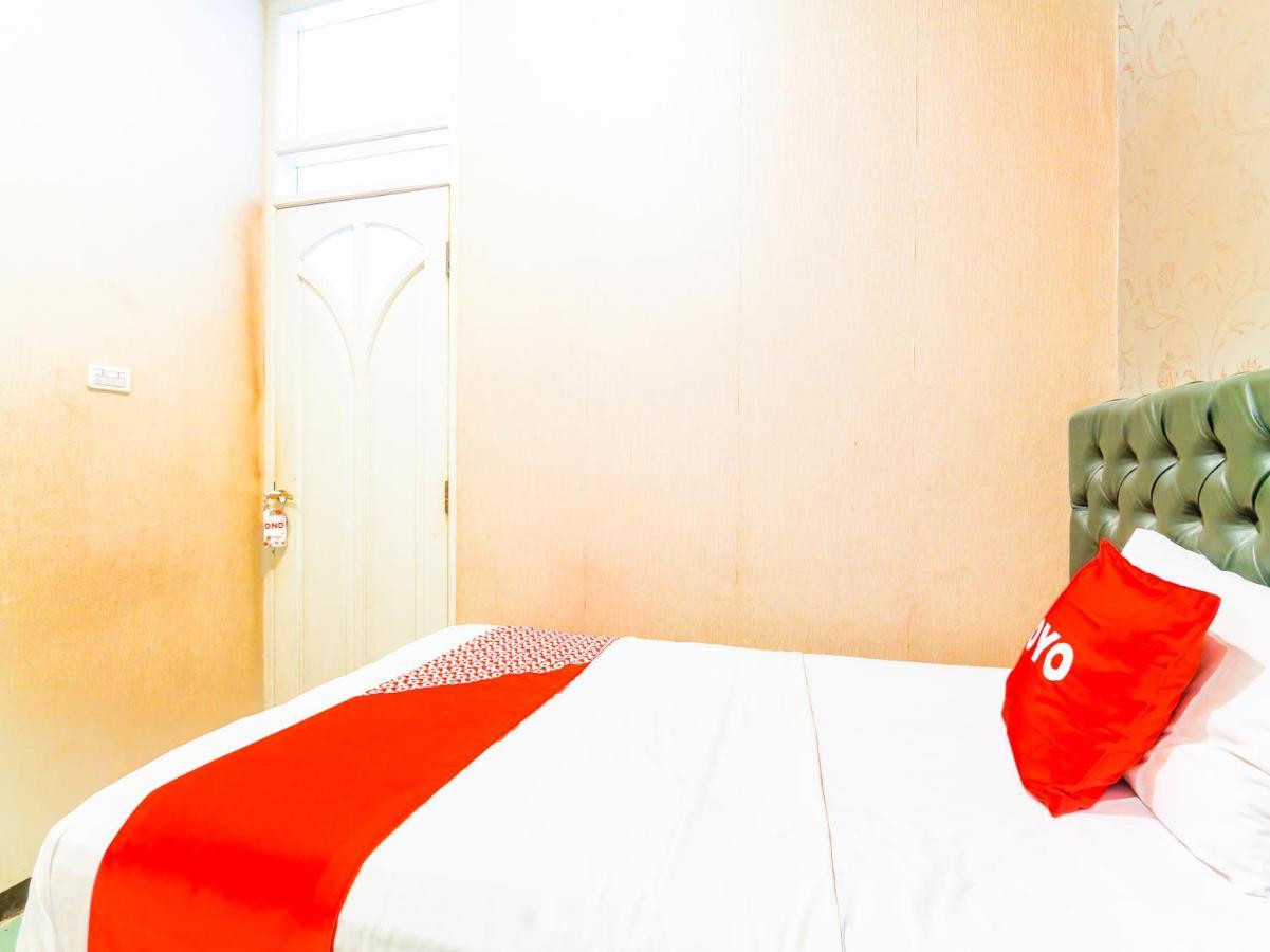 Oyo 90788 Nillo Hotel Kebumen Eksteriør bilde