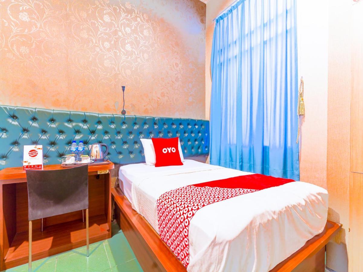 Oyo 90788 Nillo Hotel Kebumen Eksteriør bilde